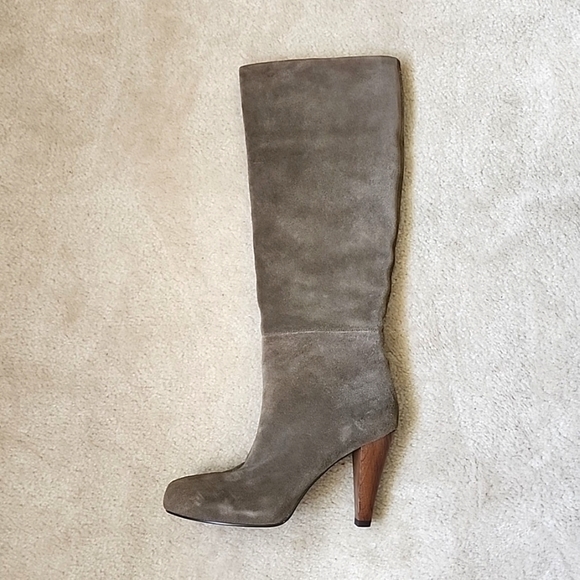 New Knee-high slip-on suede boots size 36 - Picture 1 of 2